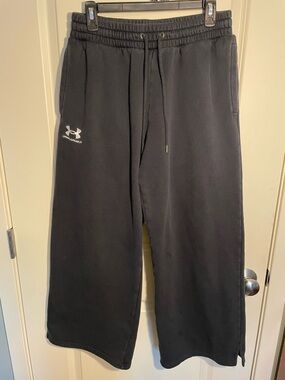 Under Armour Women’s Wide Leg Sweatpants Black Size Medium